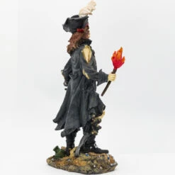 Isla De Muerta Skeleon Pirate Captain Figure Statue 9 Isla De Muerta Skeleon Pirate Captain Figure Statue -Knife & Sword PL511 98749.1657130183